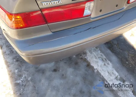 2001 Toyota Camry Le from USA, damaged, VIN 4T1BG22K51U042037